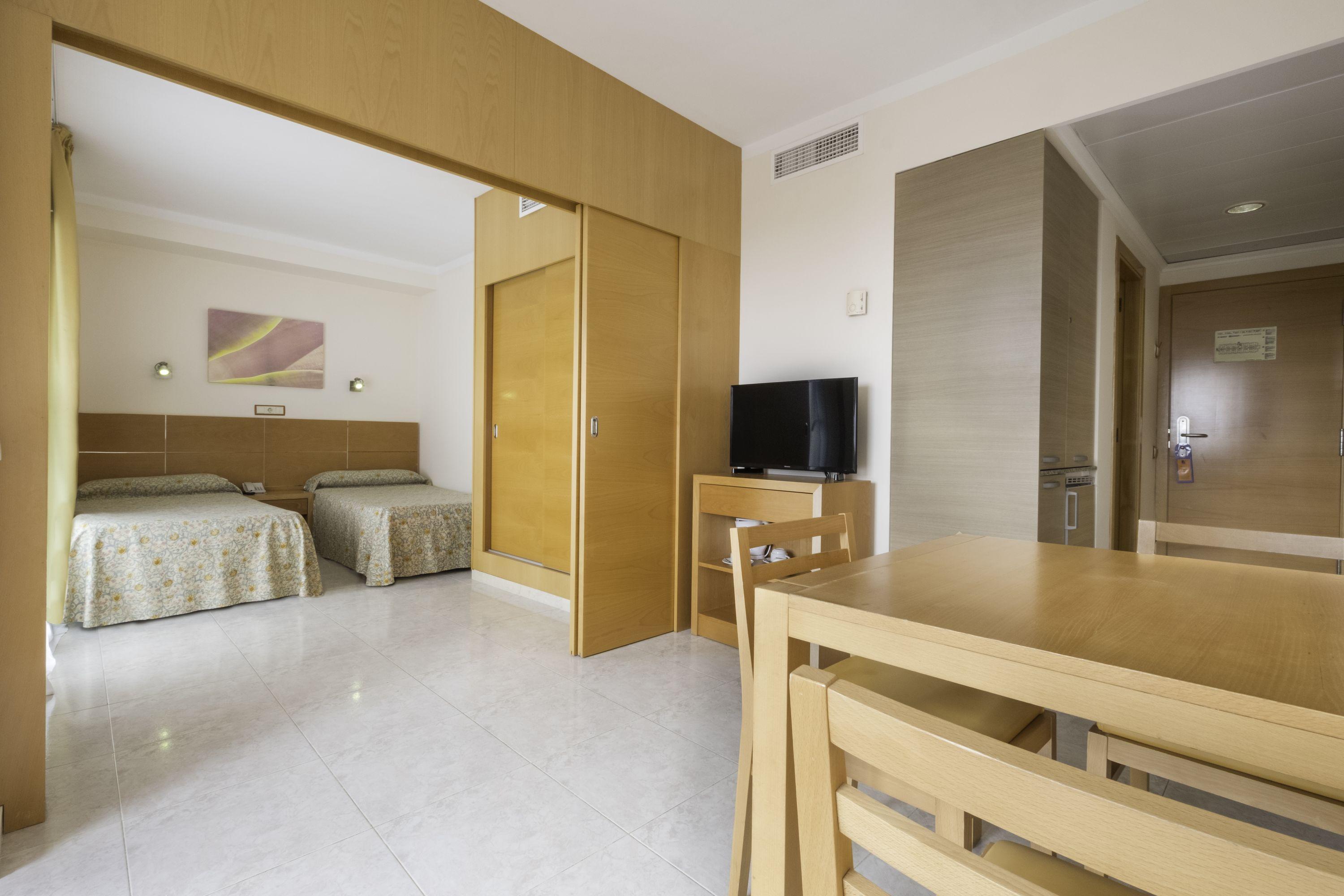 Aparthotel Moon Dreams Atlantic Es Canar  Exterior photo