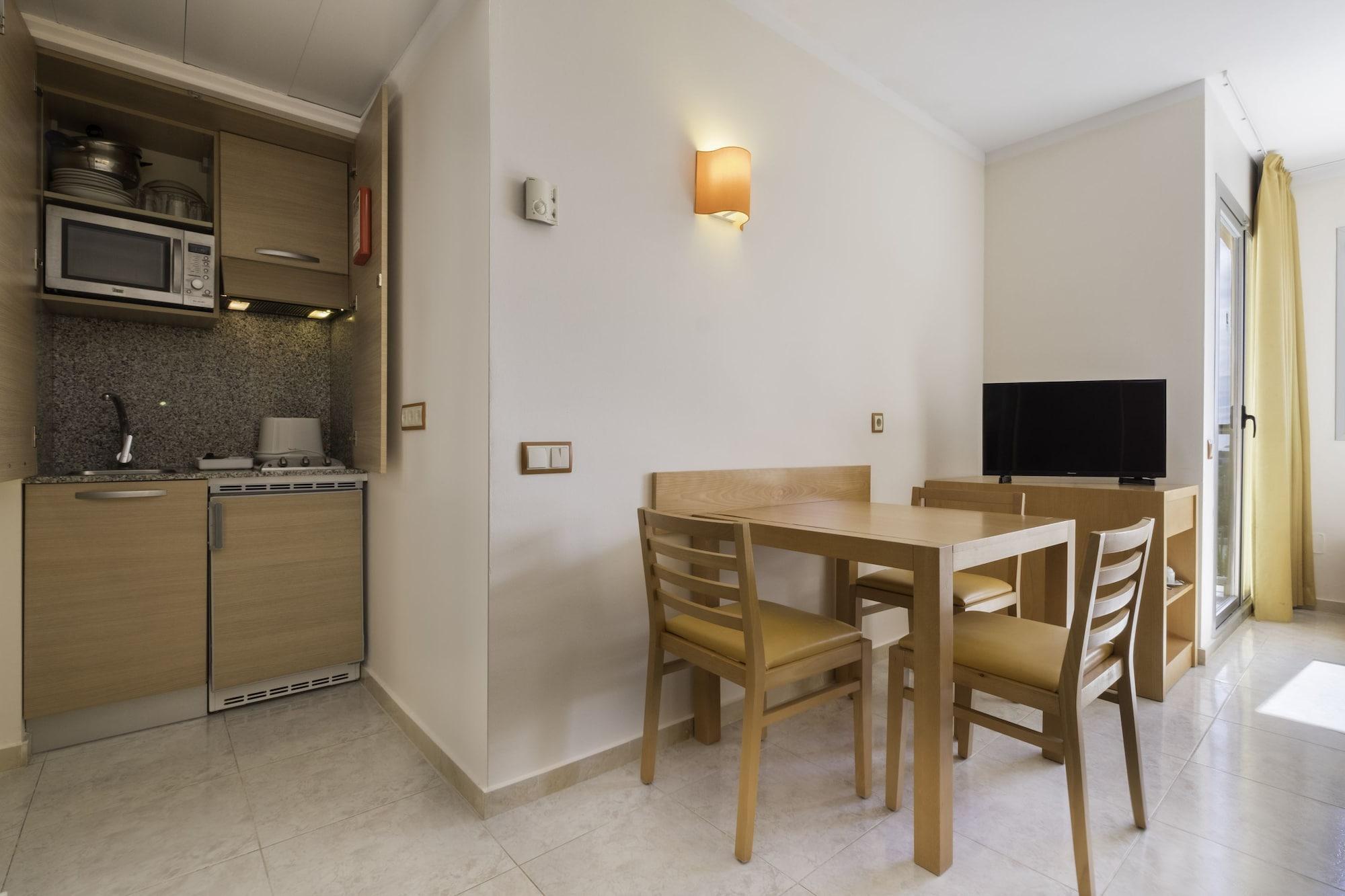 Aparthotel Moon Dreams Atlantic Es Canar  Exterior photo