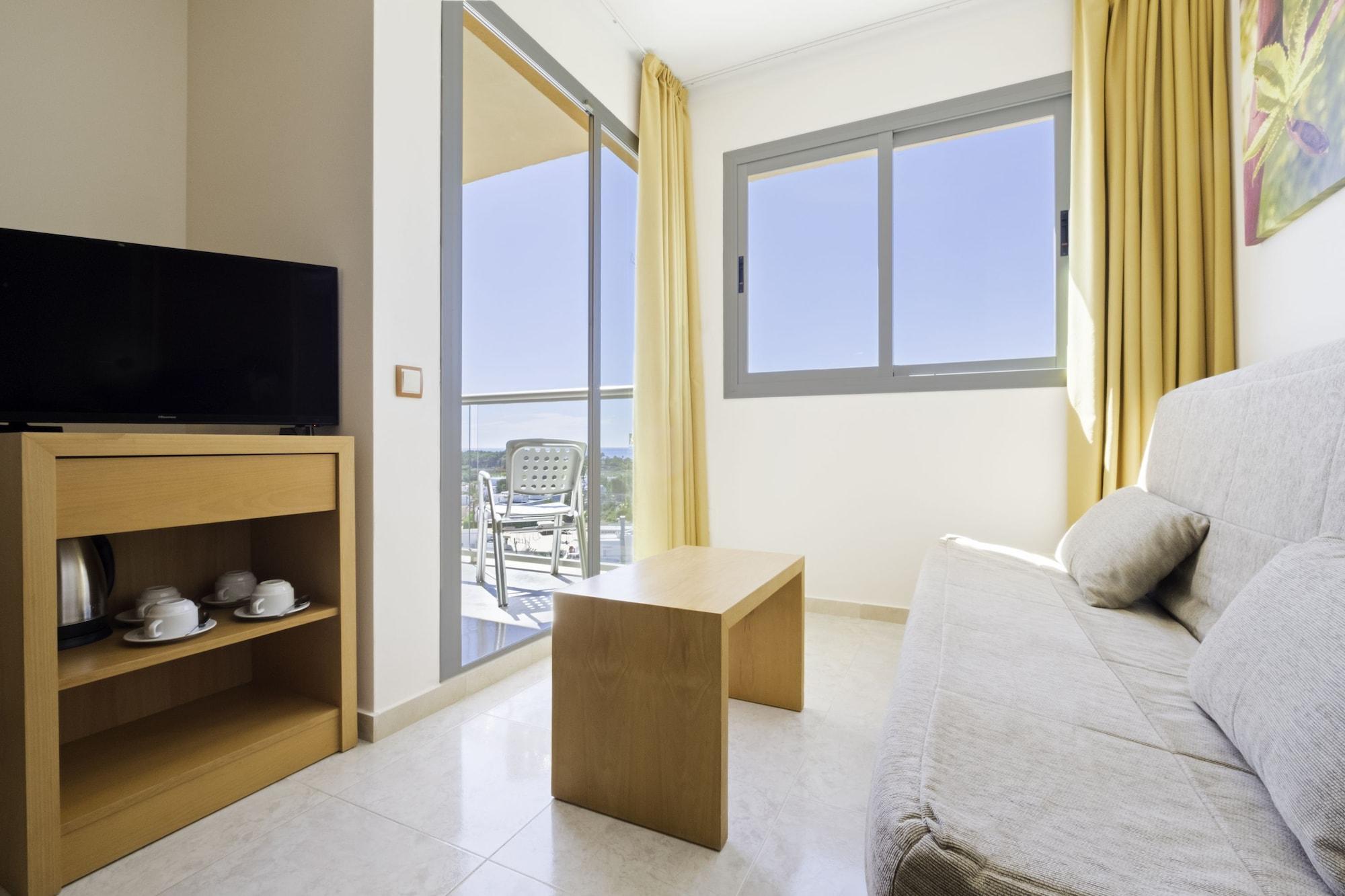 Aparthotel Moon Dreams Atlantic Es Canar  Exterior photo