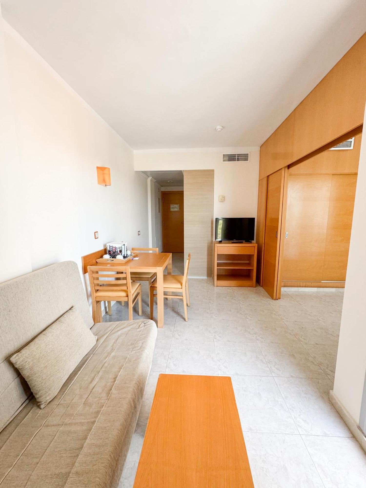 Aparthotel Moon Dreams Atlantic Es Canar  Exterior photo